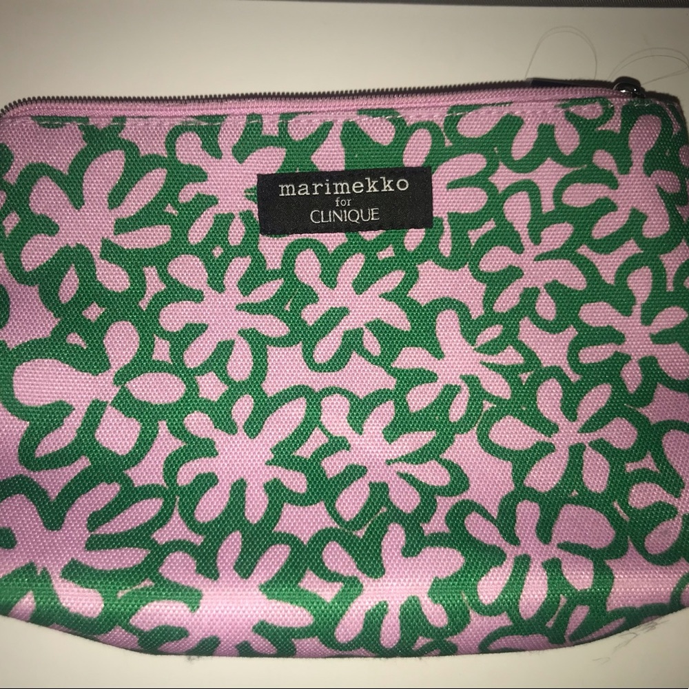 CLINIQUE med makeup bag.small zip pouch included
